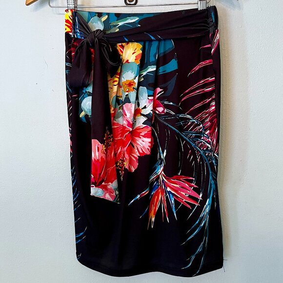 NWT Tropical Floral Skirt - Picture 1 of 11